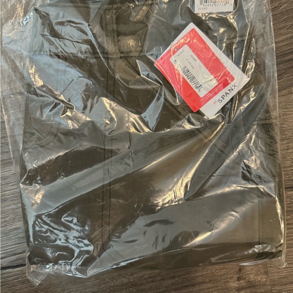 NWT Spanx shorts - Picture 4 of 5